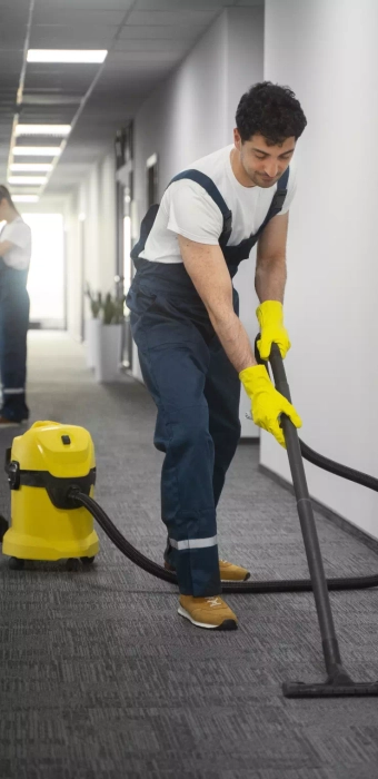 full-shot-people-cleaning-building